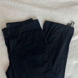 Athleta Trekkie Hike Pant in Black